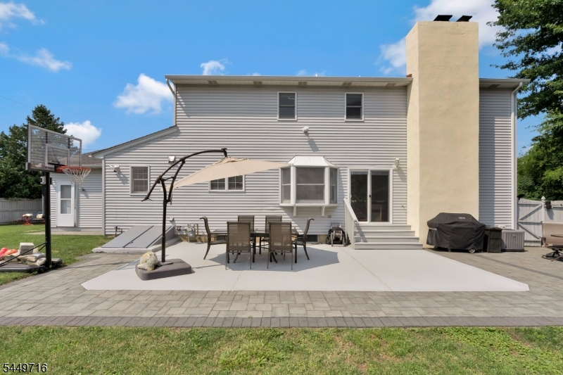 331 Arlington Ave