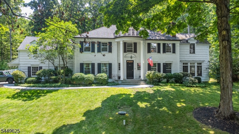 33 Hunter Dr
