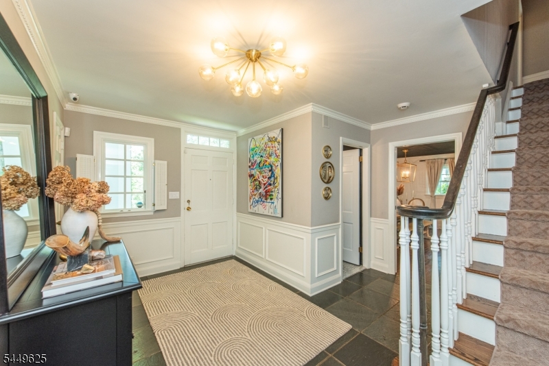 33 Hunter Dr