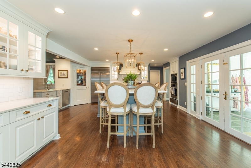 33 Hunter Dr