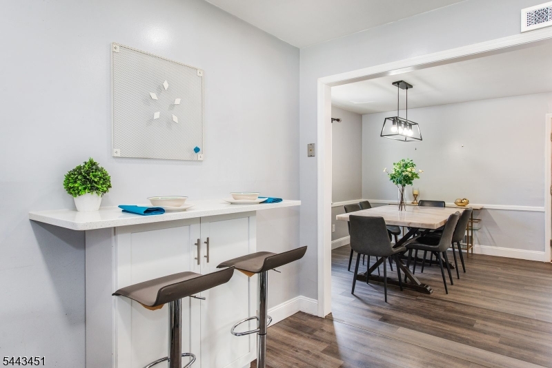 45 Karen Dr