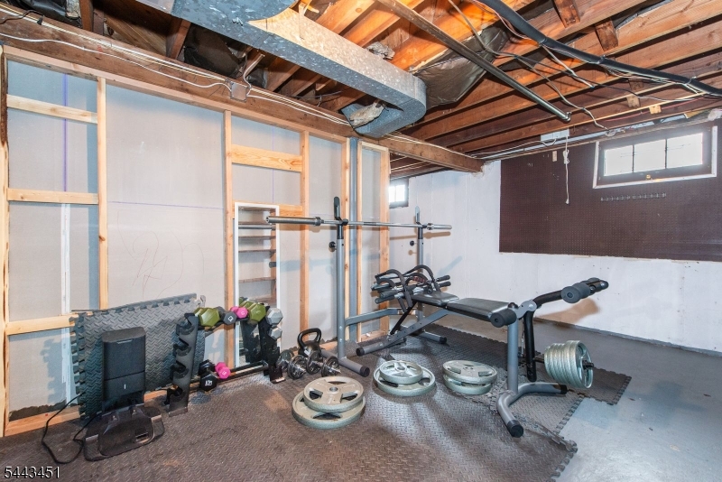 45 Karen Dr
