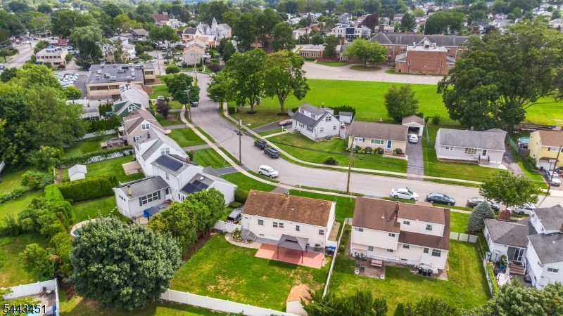 45 Karen Dr