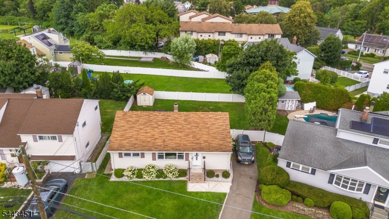 45 Karen Dr