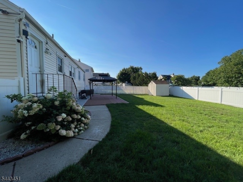 45 Karen Dr