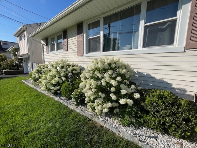 45 Karen Dr