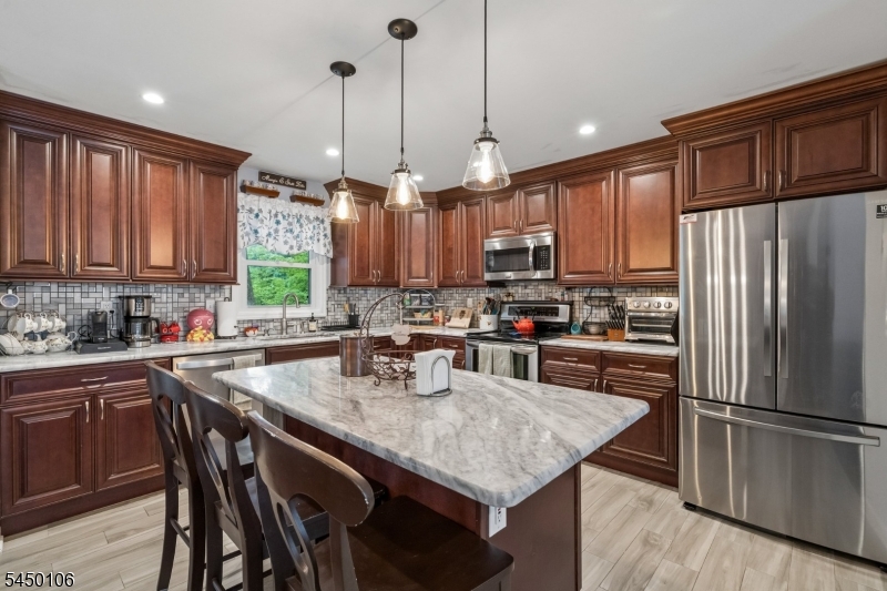 34 Crestwood Rd