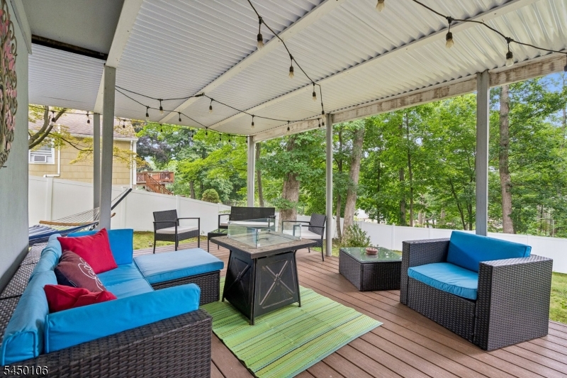 34 Crestwood Rd