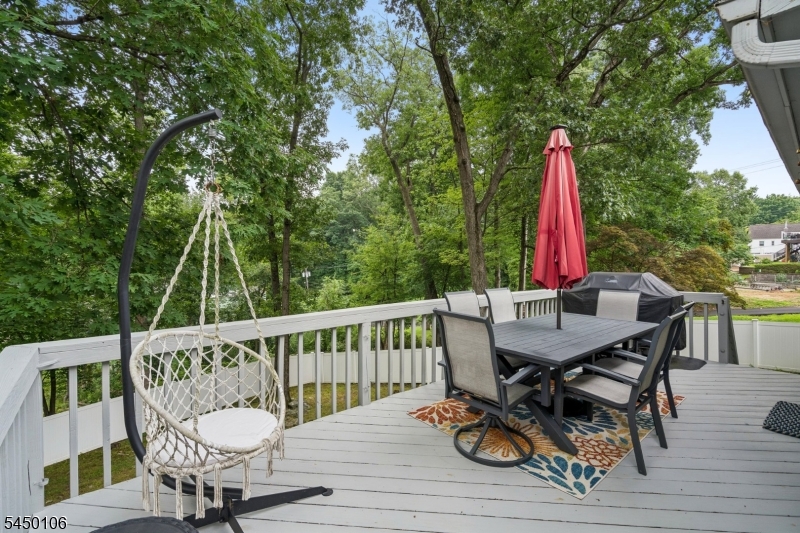34 Crestwood Rd