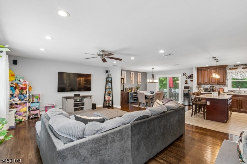 34 Crestwood Rd