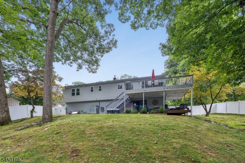 34 Crestwood Rd
