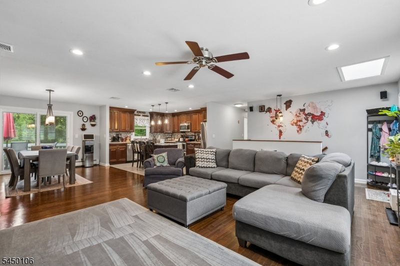 34 Crestwood Rd