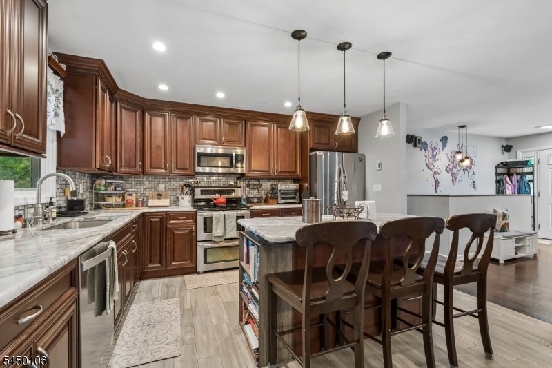34 Crestwood Rd