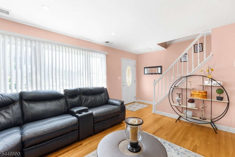1755 Union Ave