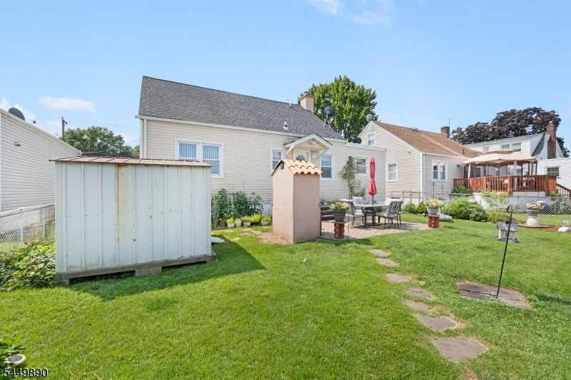 1755 Union Ave