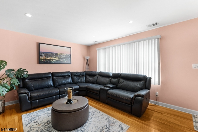 1755 Union Ave