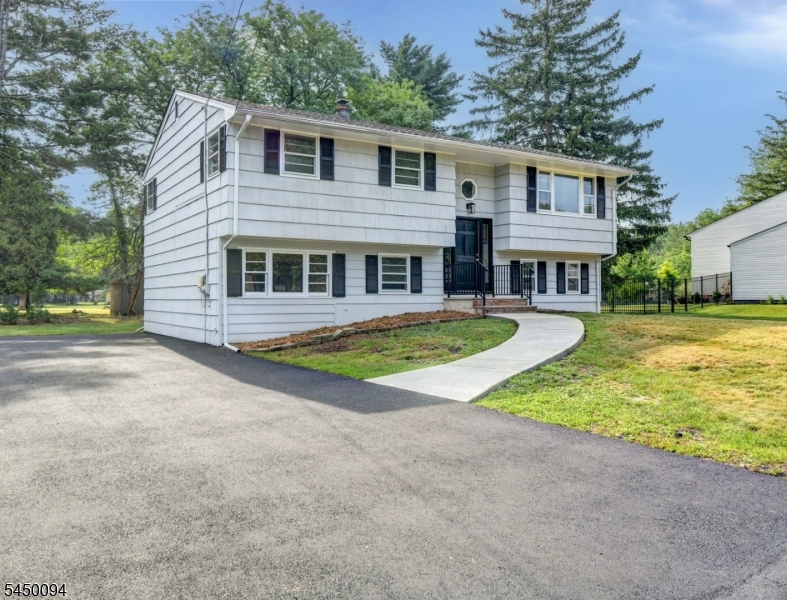 1018 Papen Rd