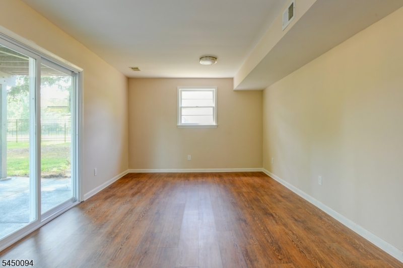 1018 Papen Rd