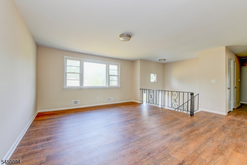 1018 Papen Rd