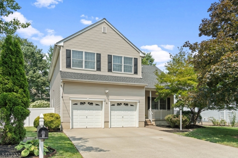5 Clark Ct