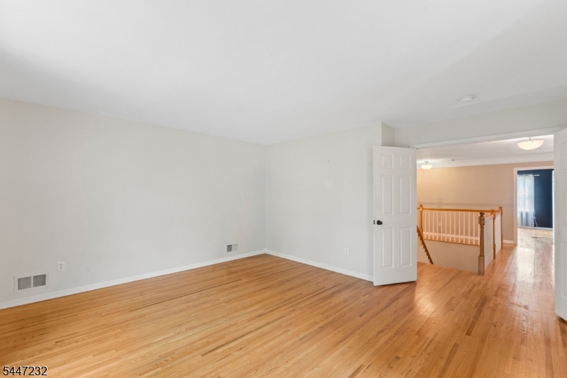 5 Clark Ct