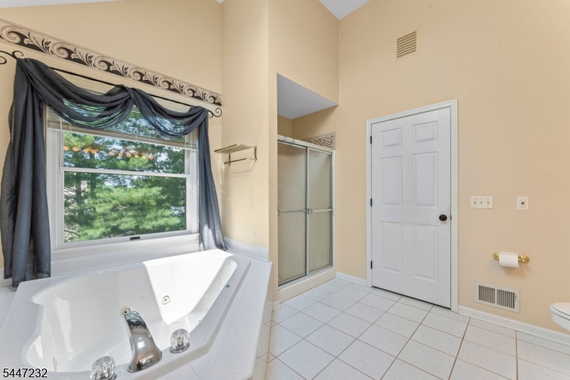5 Clark Ct