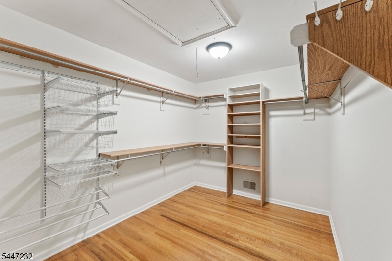 5 Clark Ct