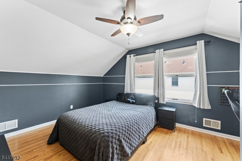 5 Clark Ct
