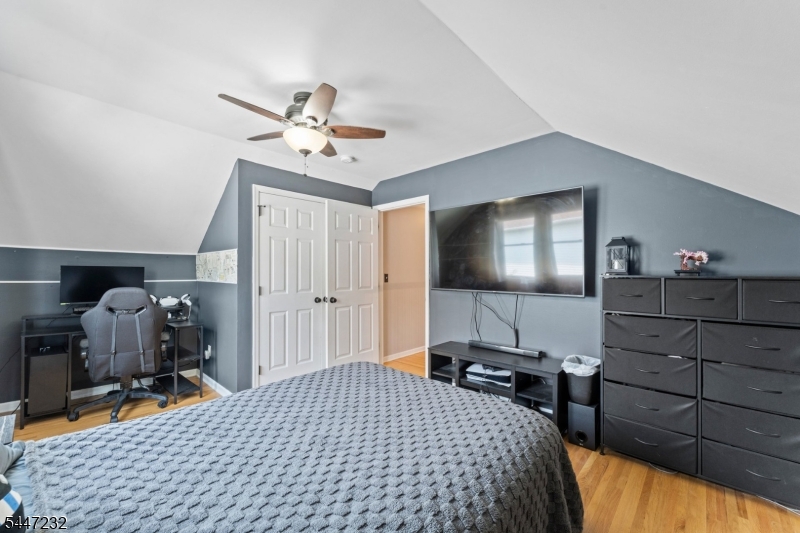 5 Clark Ct
