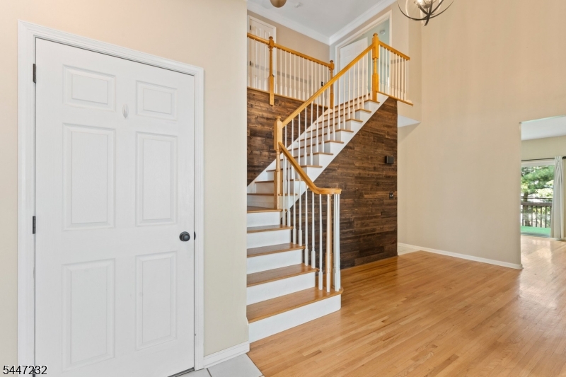 5 Clark Ct