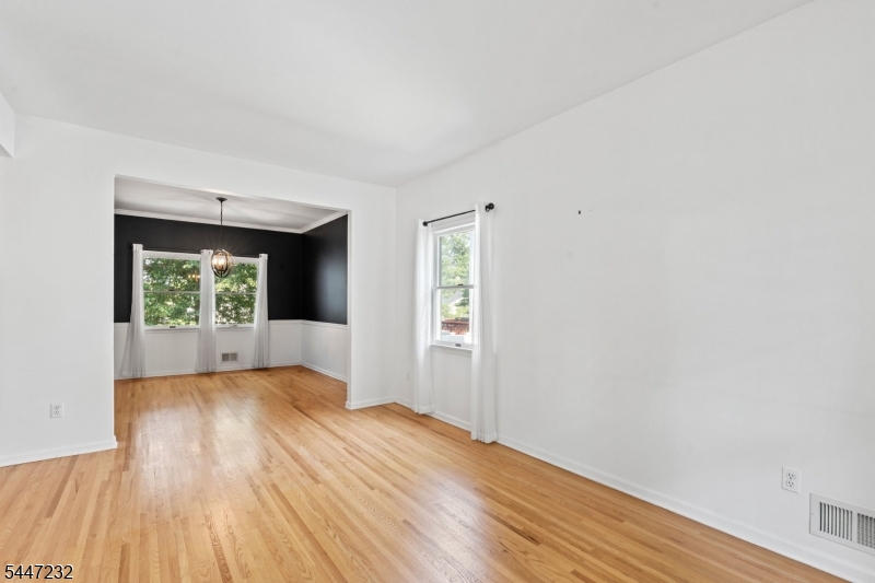 5 Clark Ct