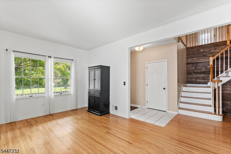 5 Clark Ct