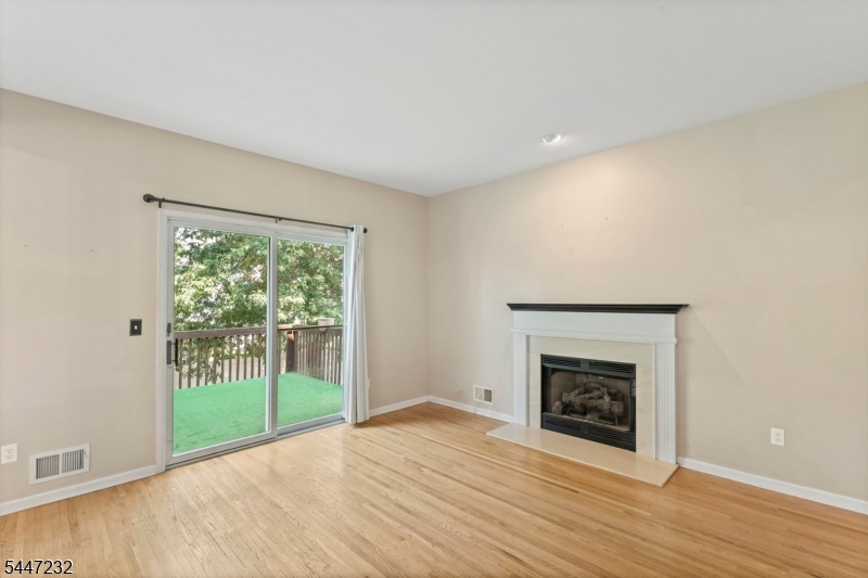 5 Clark Ct