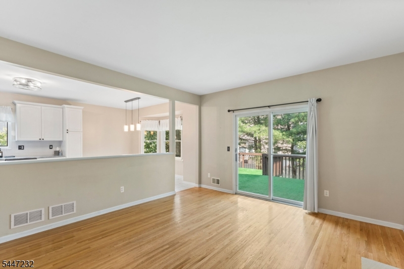 5 Clark Ct