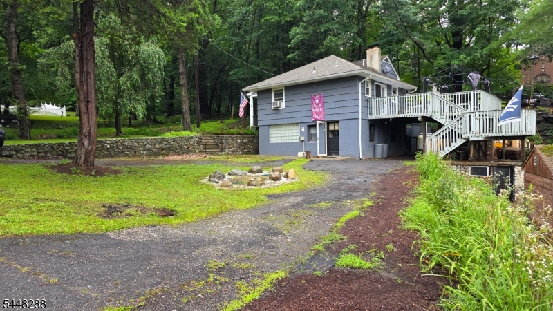 91 Goldfinch Ln