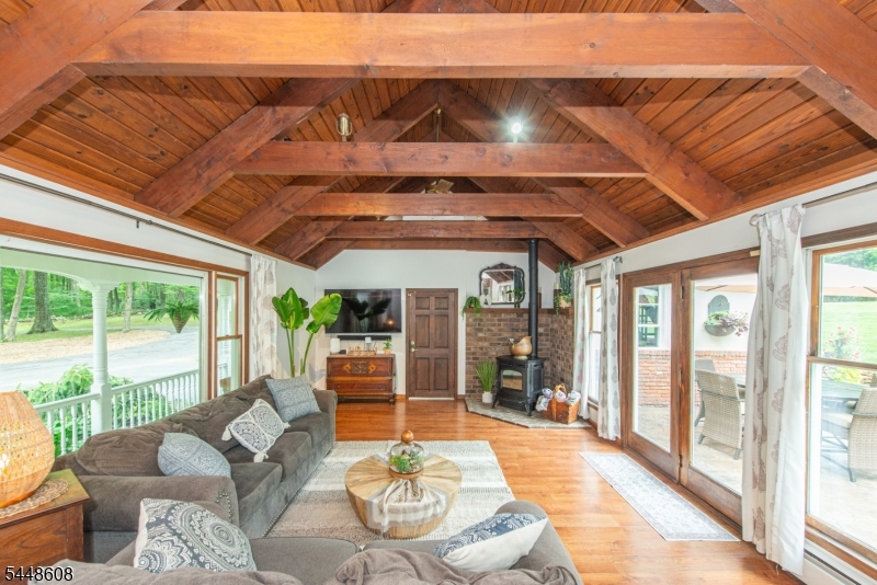 405 Springdale Greendell Rd