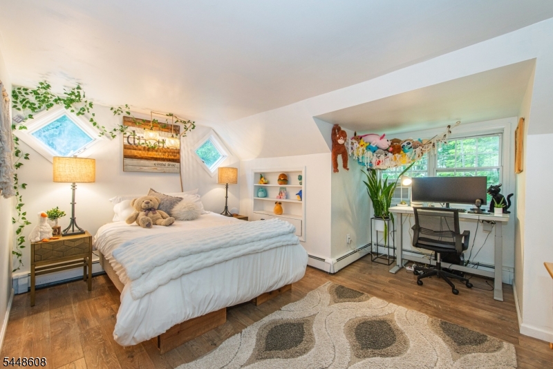 405 Springdale Greendell Rd