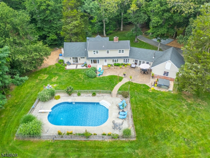 405 Springdale Greendell Rd
