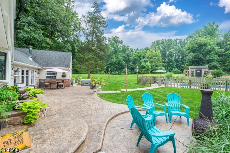 405 Springdale Greendell Rd