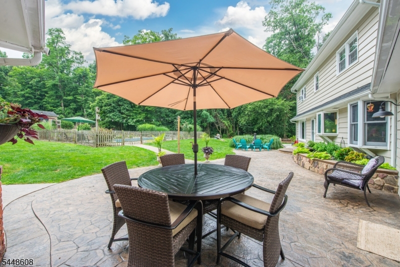 405 Springdale Greendell Rd