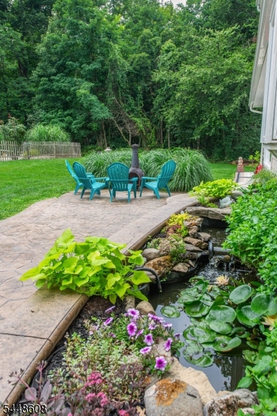 405 Springdale Greendell Rd