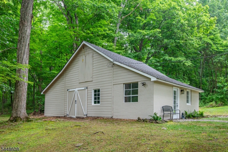 405 Springdale Greendell Rd