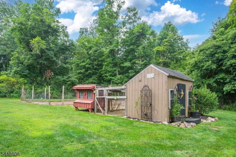 405 Springdale Greendell Rd