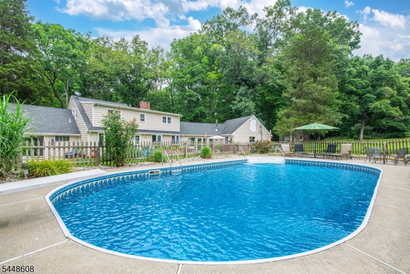 405 Springdale Greendell Rd