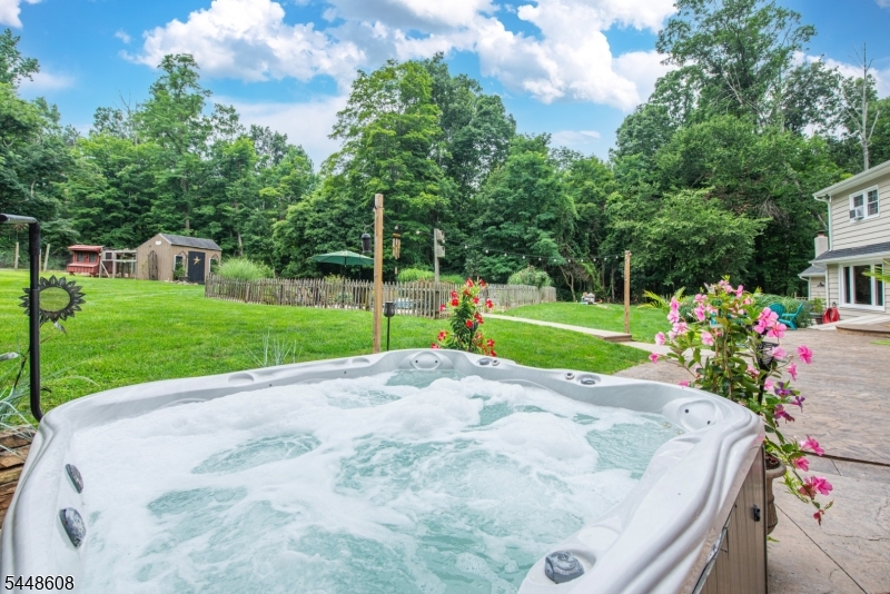 405 Springdale Greendell Rd