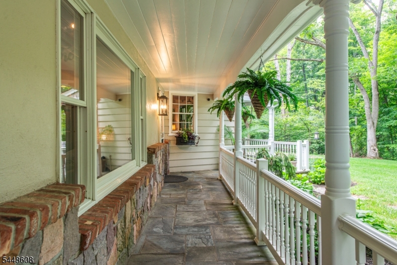 405 Springdale Greendell Rd