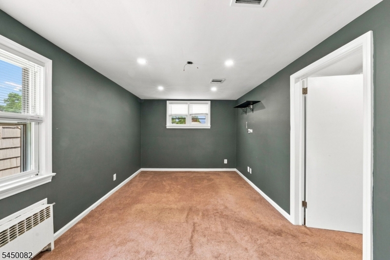 519 Livingston Rd