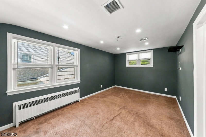 519 Livingston Rd