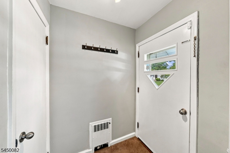 519 Livingston Rd