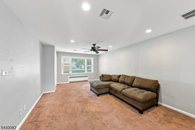 519 Livingston Rd